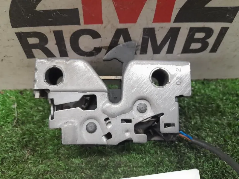Serratura Cofano ANT 6V0823509D Skoda Fabia NJ3 2014