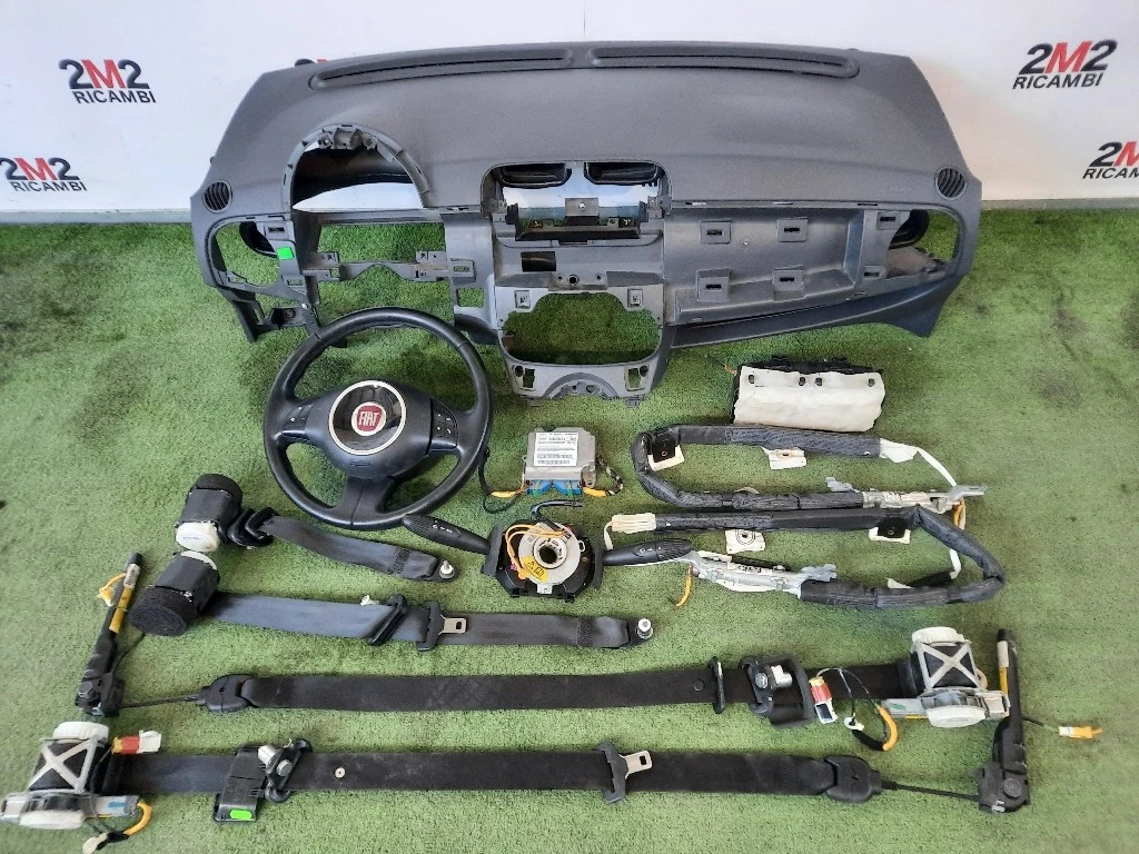 Cruscotto CRUSCOTTO VOLANTE Fiat 500 II 2008