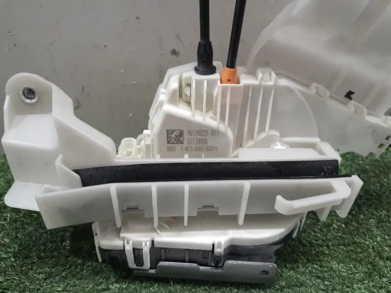 Serratura Porta ANT DX 52139900 Fiat 500X 2018