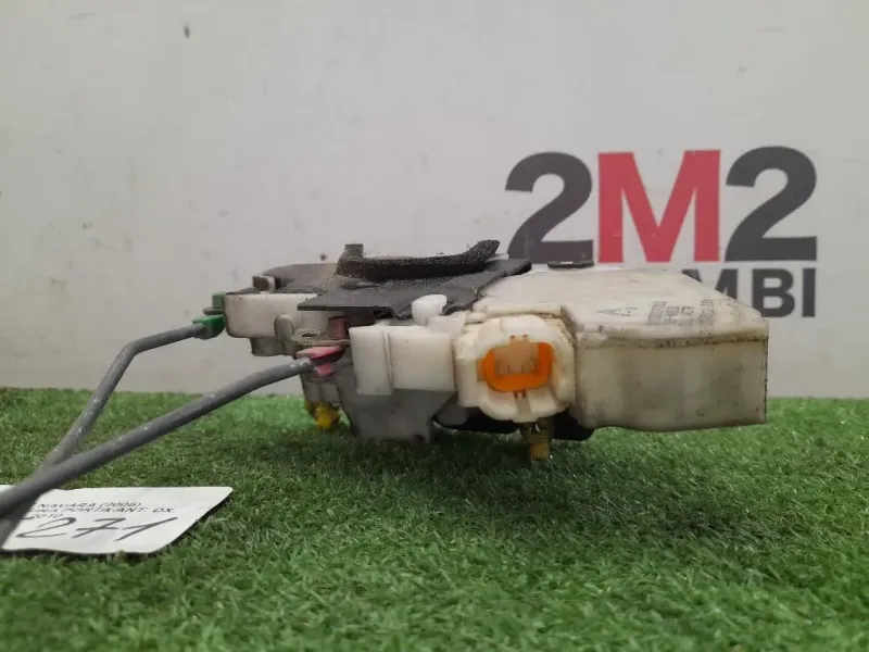 Serratura Porta ANT DX 805525P003 Nissan Navara 2005