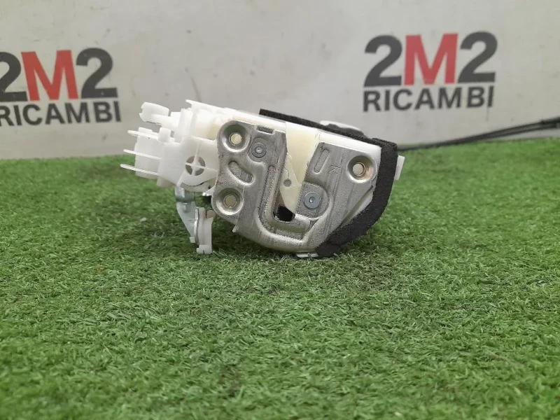 Serratura Porta ANT DX 8220154P30 Suzuki Vitara II 2015