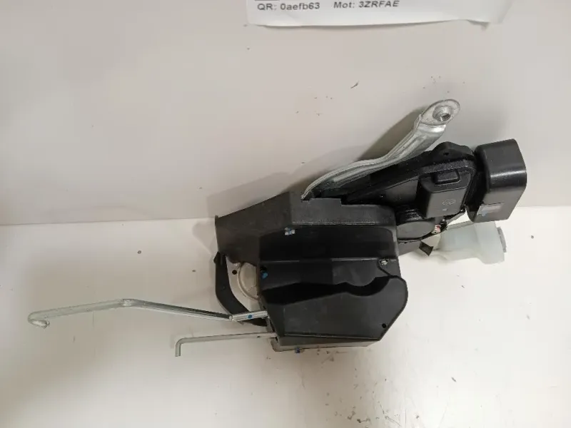 Serratura Porta ANT DX A046693 Toyota RAV 4 III 2008