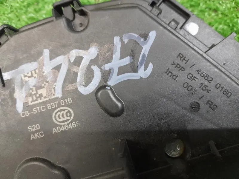 Serratura Porta ANT DX 5TB837016B Volkswagen GOLF VII 2017