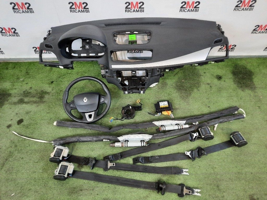 Cruscotto 681000020R Renault Mégane III 2009