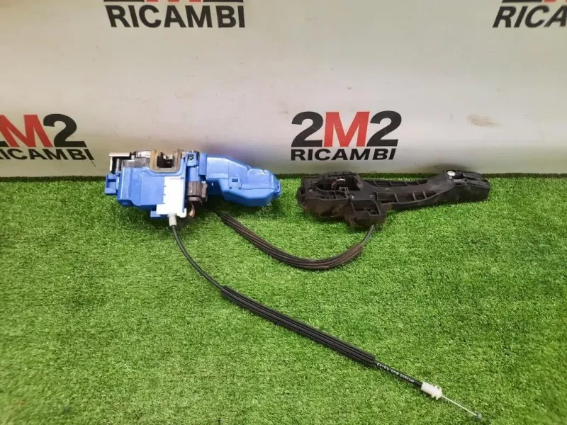 Serratura Porta ANT SX 51884140 Fiat 500L 2013