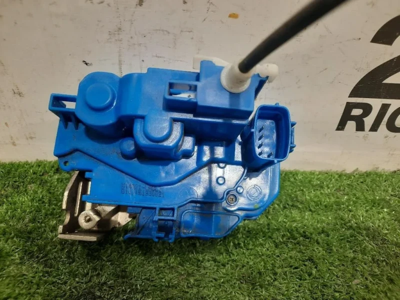 Serratura Porta ANT SX 52018119 Fiat 500L 2013