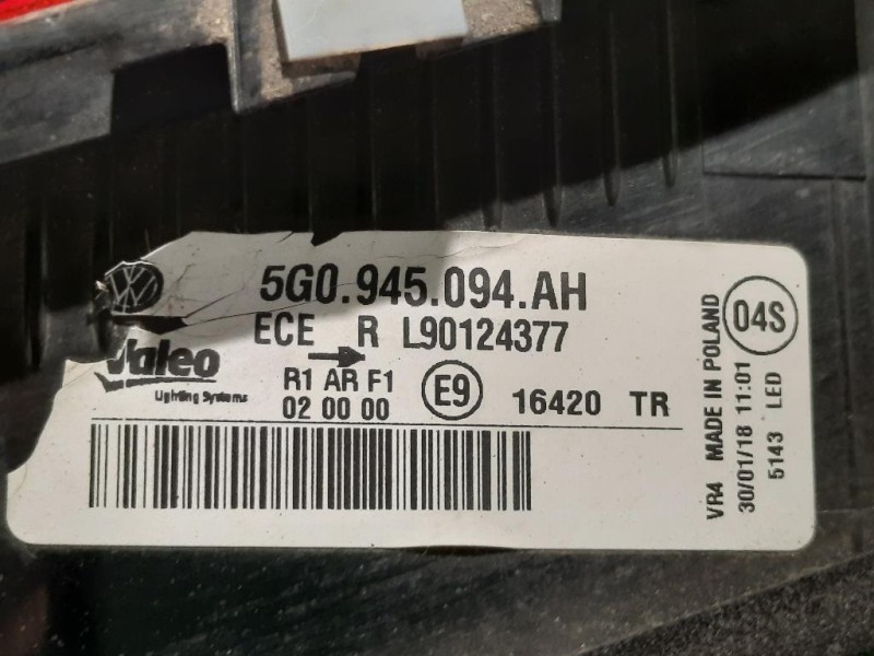 Fanale INT POST DX 5G0 945 094 AH Volkswagen GOLF VII 2017