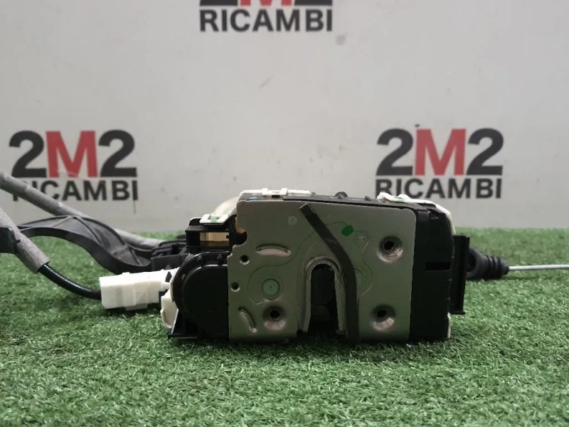 Serratura Porta ANT SX A1667200135 Mercedes Classe B W246 2012