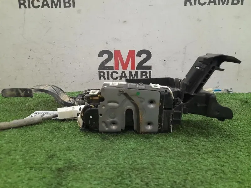 Serratura Porta ANT SX A1667200135 Mercedes Classe B W246 2012