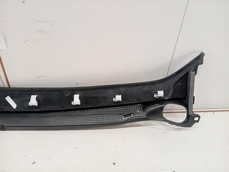 Cunetta Acqua Sottoparabrezza 668113292R Dacia Duster II 2021