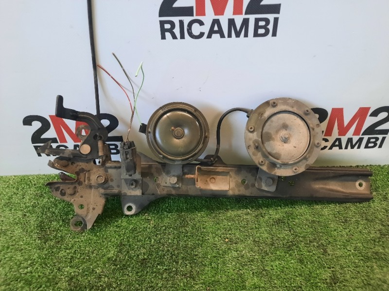 Cunetta Acqua Sottoparabrezza Nissan Navara 2005