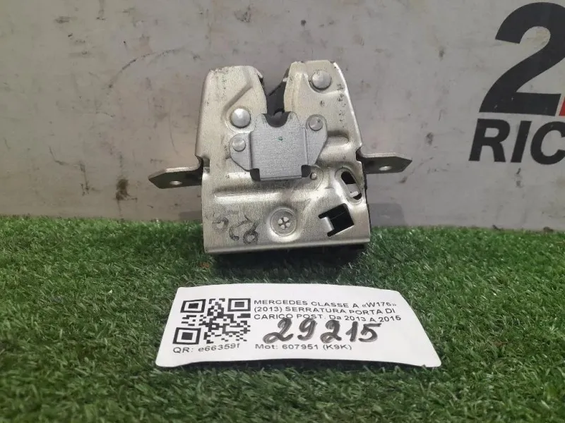 Serratura Porta DI Carico POST Mercedes Classe A W176 2013