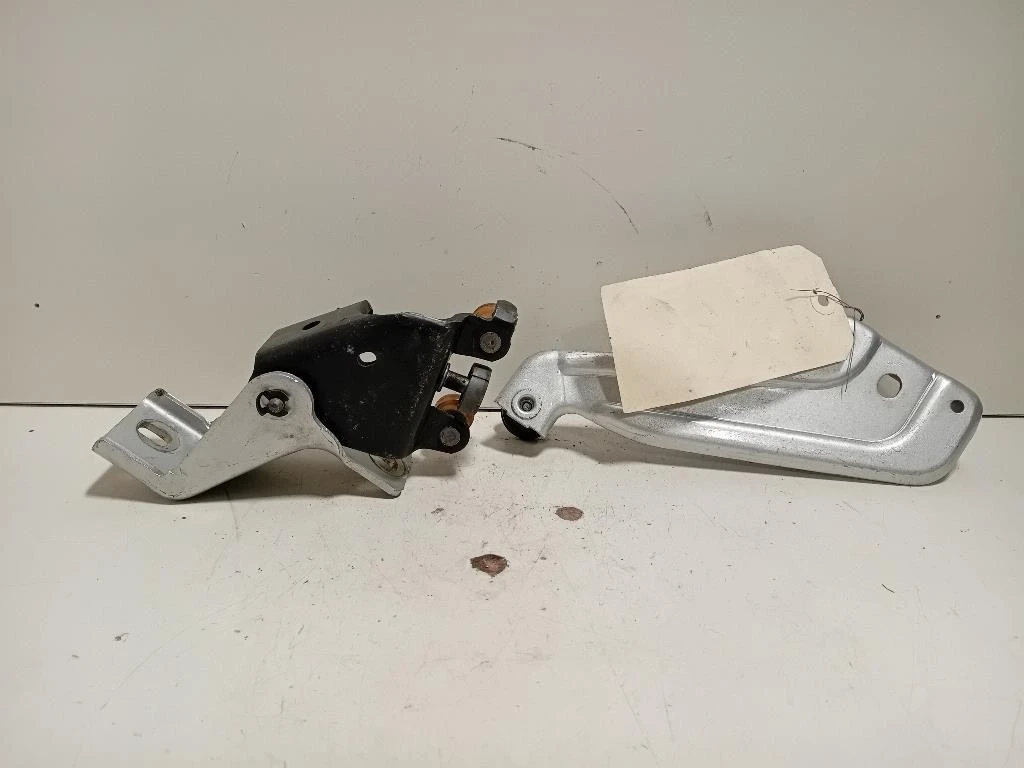 Cuscinetto Guida Porta Scorrevole SUP POST SX 777957489R Dacia Dokker 2013