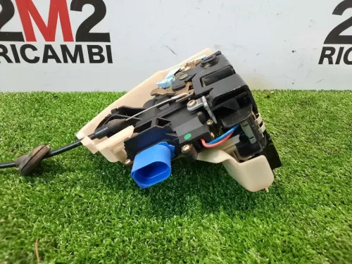 Serratura Porta POST DX 7L0839016D Volkswagen GOLF V 2004