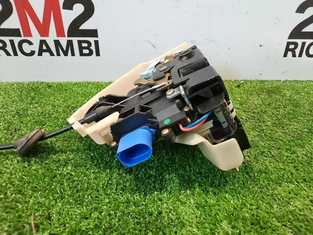 Serratura Porta POST DX 7L0839016D Volkswagen GOLF V 2004