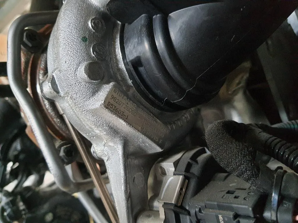 Motore Semicompleto DV5RDYH01 Peugeot 308 II 2017