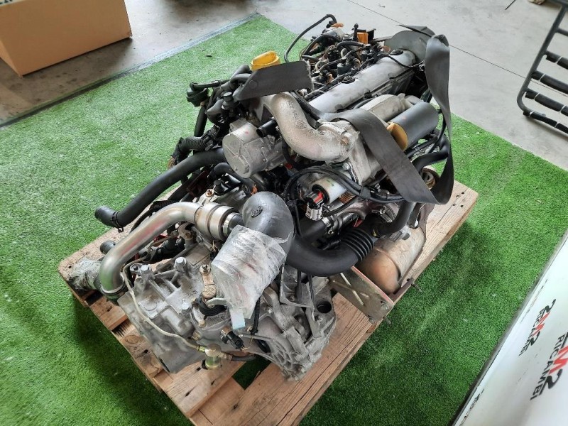 Motore Semicompleto F9Q800 120 CV 88 KW Renault Megane II CC 2003
