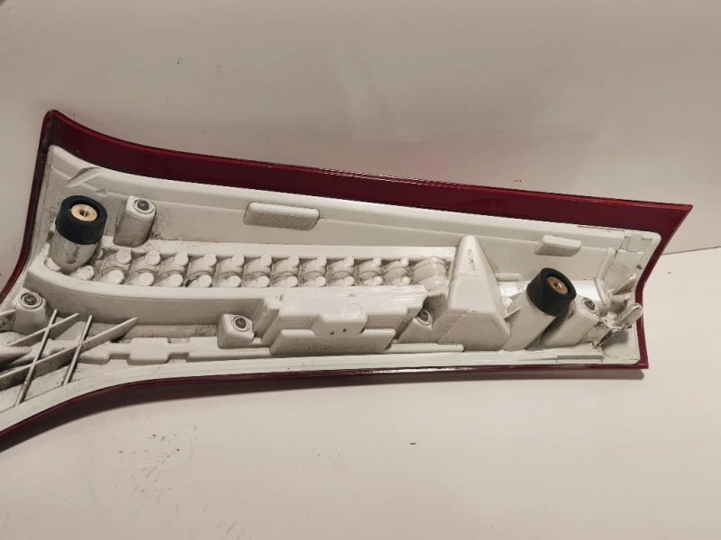 Fanale INT POST DX FANALE INT POST DX Volvo XC70 III 2013