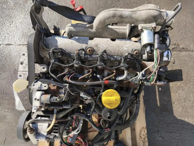 Motore Semicompleto F9Q760 101 CV 75 KW Renault Trafic III 2001