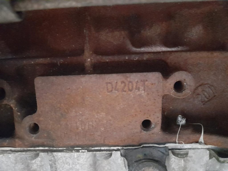 Motore Semicompleto D4204T 136 CV 100 KW Volvo V50 2004