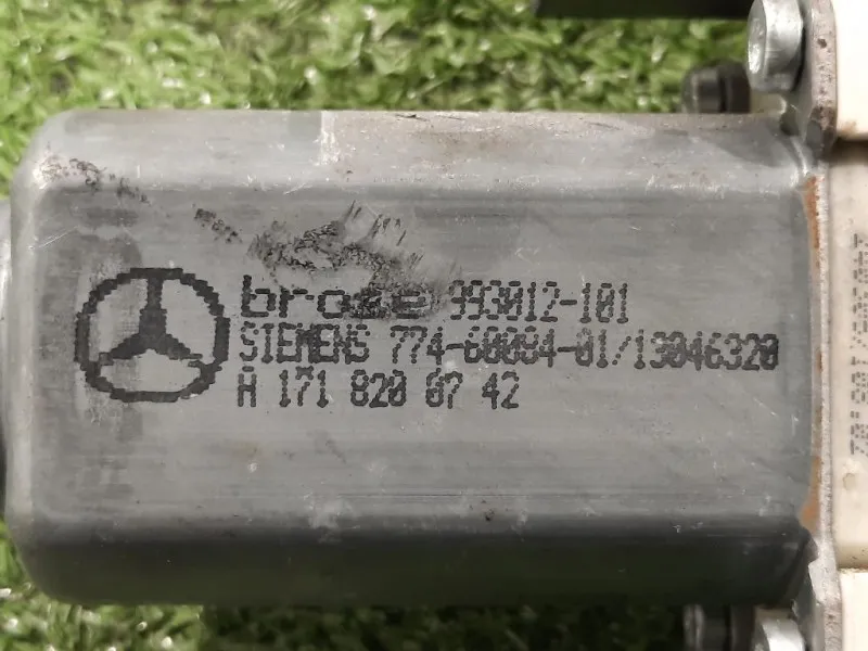 Motorino Alzacristallo Parafango POST DX A1718200742 Mercedes Classe SLK R171 2004