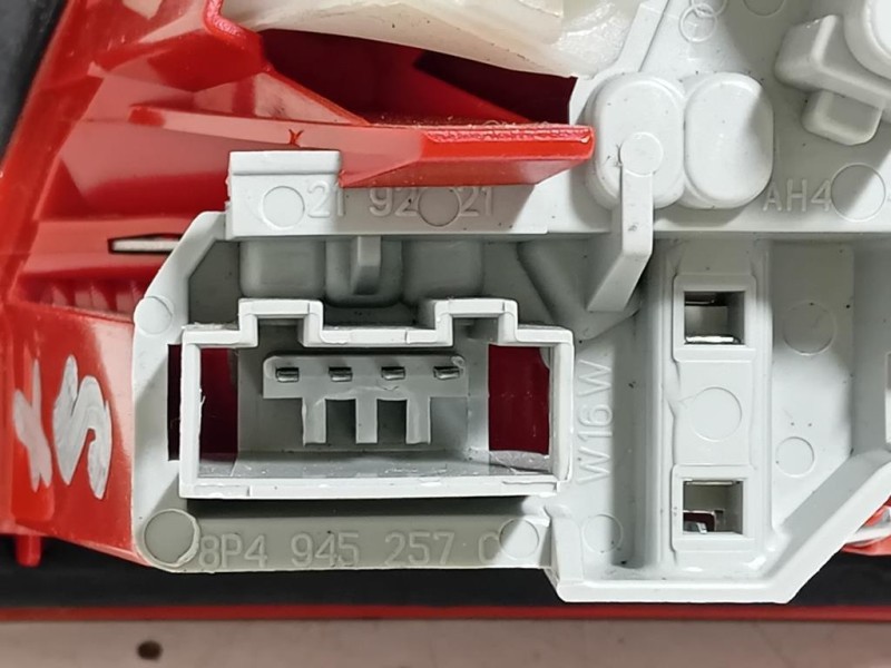 Fanale INT POST SX 8P4 945 093 D Audi A3 8PA Sportback 2010