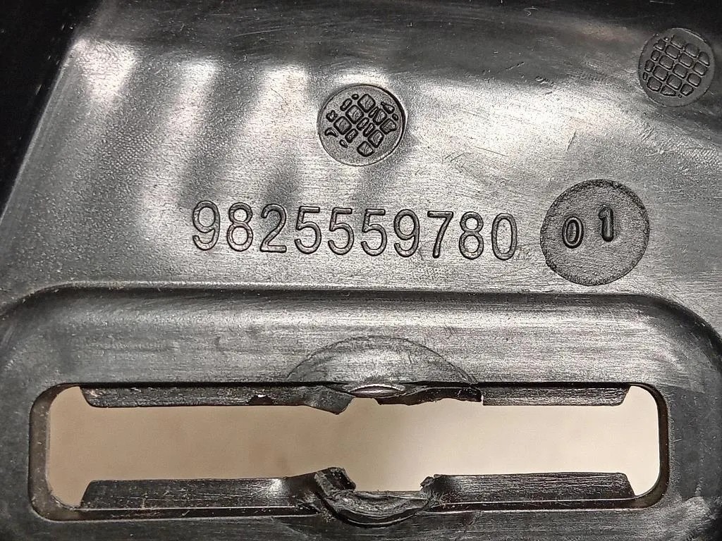 Sostegno Parafango ANT DX 9825559780 Peugeot 2008 I 2016