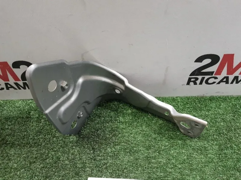 Sostegno Parafango ANT DX 3AA821142 DX Volkswagen Passat VI Variant 2011