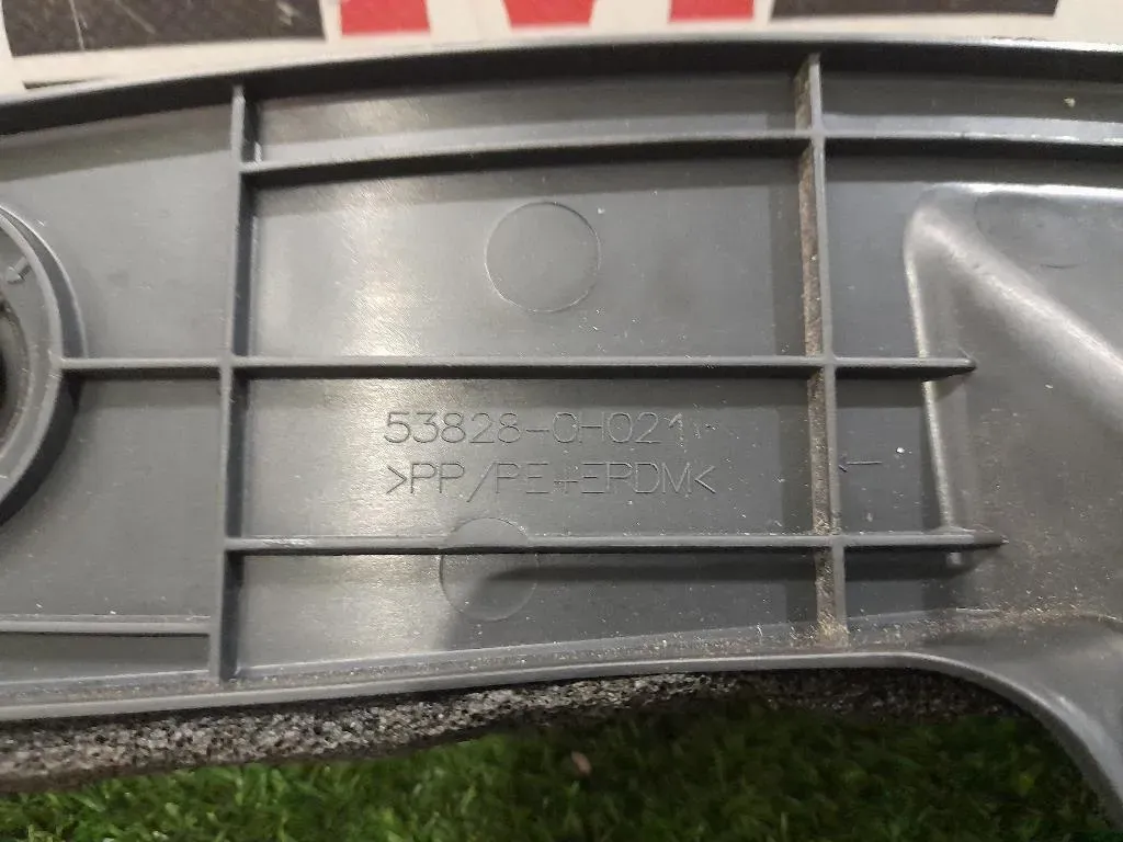 Sostegno Parafango ANT SX 538280H021 Toyota AYGO II 2018