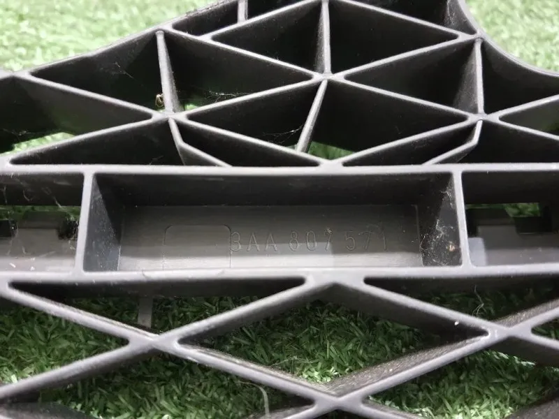 Sostegno Paraurti Centrale ANT 3AA807571 Volkswagen Passat VI 2011