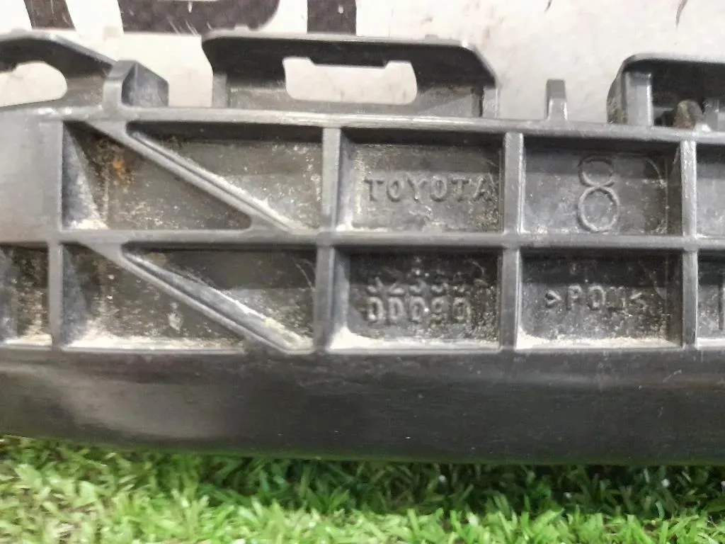 Sostegno Paraurti INT ANT DX 525350D090 Toyota Yaris IV 2012