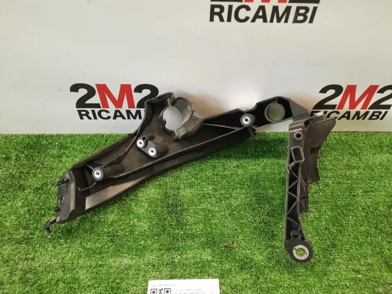 Sostegno Proiettore DX 8K0 805 608 C Audi A4 8K2 2008