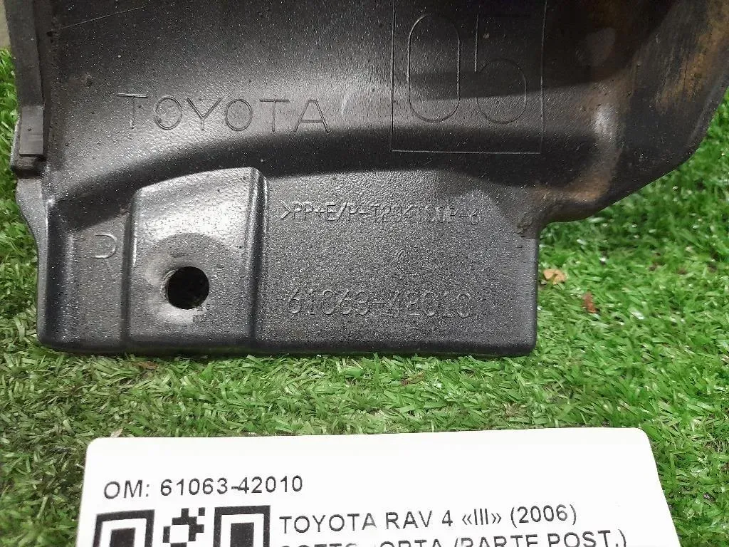 Sottoporta Parte POST DX 61063-42010 Toyota RAV 4 III 2006