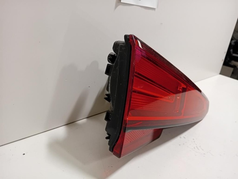 Fanale INT POST SX 8W5945075A Audi A4 8W2 2015