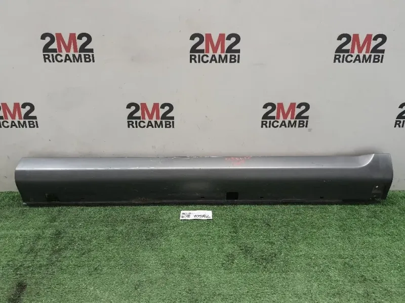 Sottoporta DX 877743E000 Kia Sorento II 2006