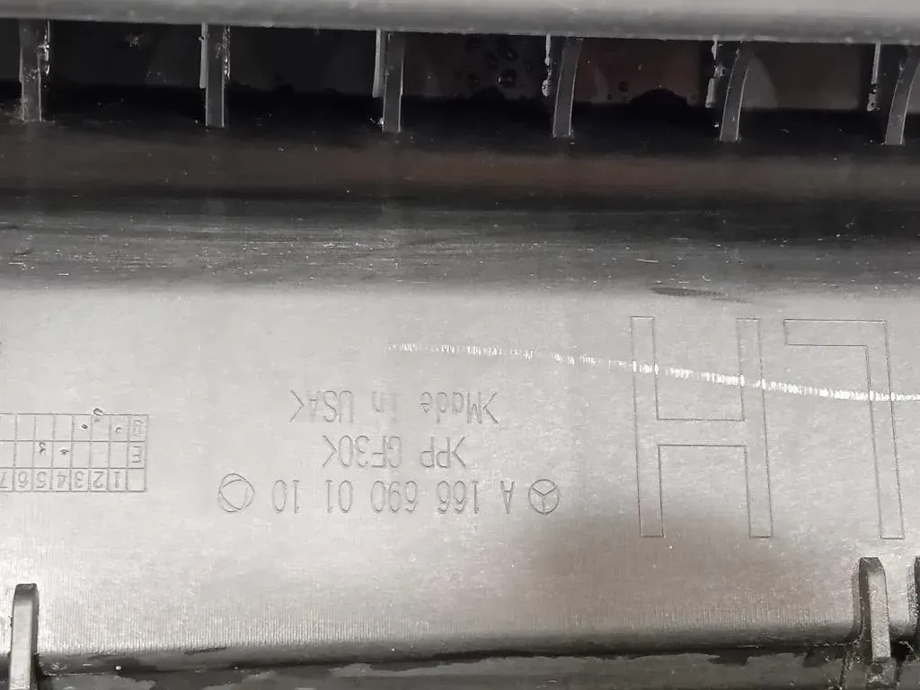 Sottoporta SX A 166 690 01 10 Mercedes Classe GLE W166 2015