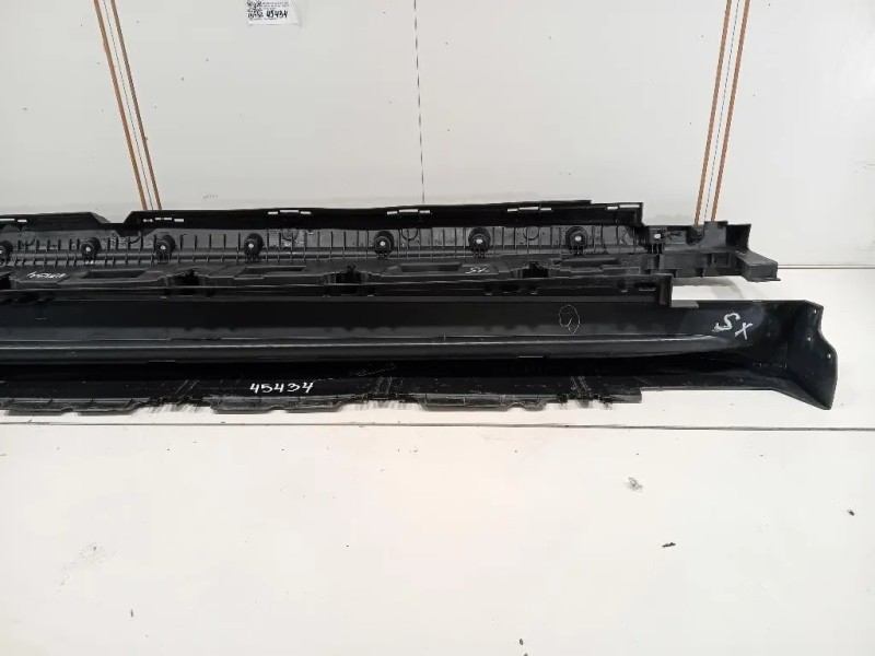 Sottoporta SX A 166 690 01 10 Mercedes Classe GLE W166 2015