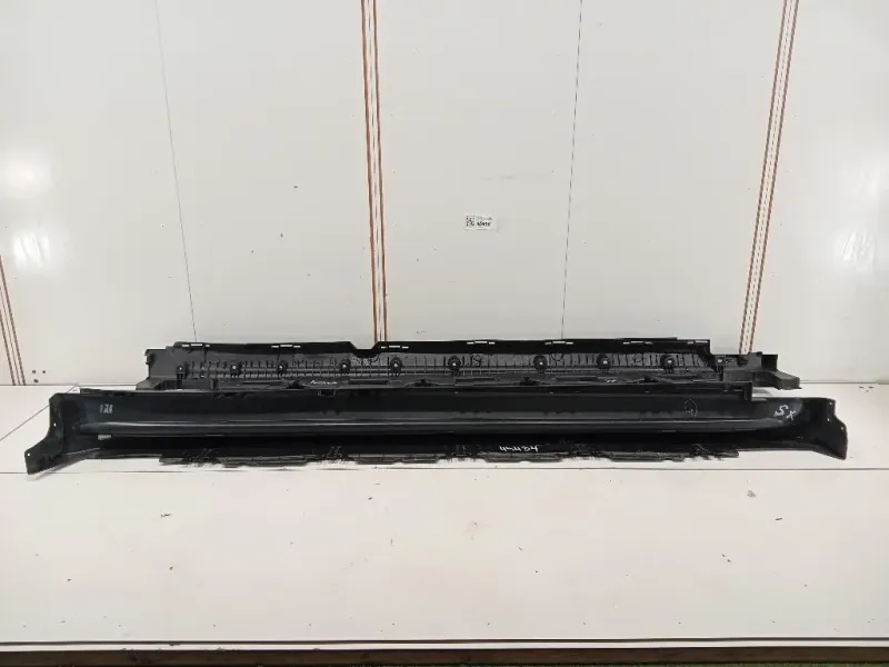 Sottoporta SX A 166 690 01 10 Mercedes Classe GLE W166 2015