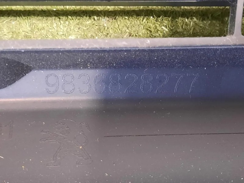 Spoiler Centrale Paraurti ANT 9836828277 Peugeot 3008 II 2016