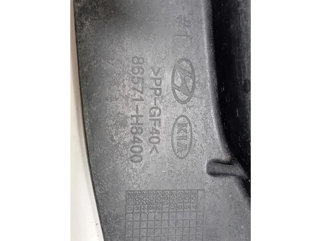 Spoiler Centrale Paraurti INF ANT 86571-H8400 Kia Stonic 2017