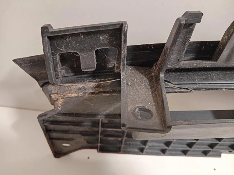 Spoiler Centrale Paraurti SUP ANT 863539-H8400 Kia Stonic 2017