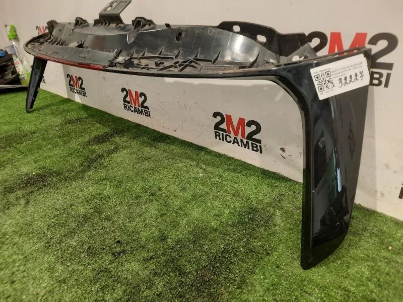 Spoiler Frangivento INF POST 180086-10 Bmw X1 F48 2015