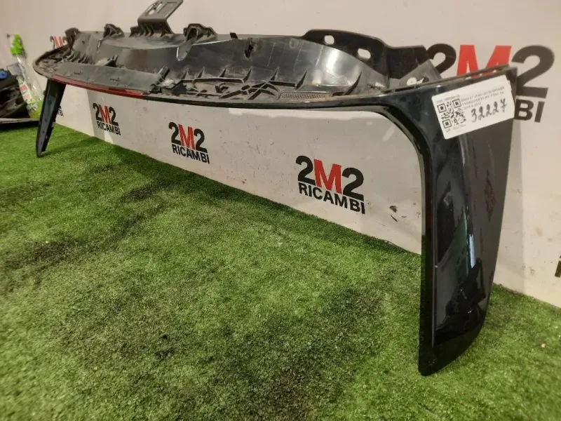 Spoiler Frangivento INF POST 180086-10 Bmw X1 F48 2015