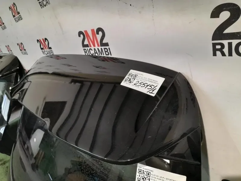 Spoiler Frangivento POST 8V3827933EGRU Audi A3 8VF Sportback 2016