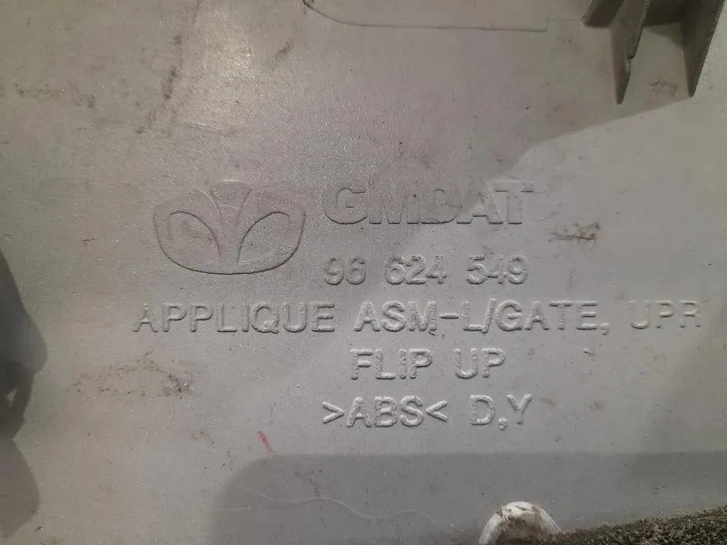 Spoiler Frangivento POST 96624549 Chevrolet Captiva I 2007