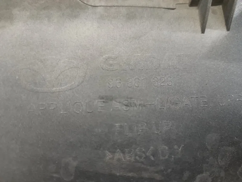 Spoiler Frangivento POST 96861823 Chevrolet Captiva I 2007