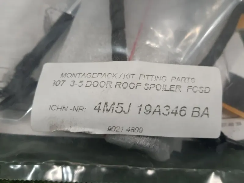 Spoiler Frangivento POST 1550673 4M5JZ44210 Ford Focus II 2005