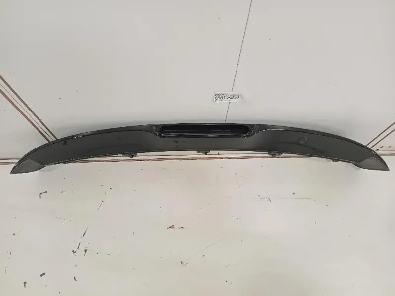 Spoiler Frangivento POST 8M51-A44210-A Ford Focus IV 2011