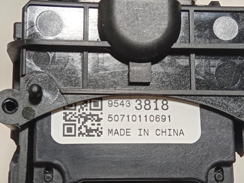 Spoiler Frangivento POST L1TB-A44210-A Ford PUMA II 2019