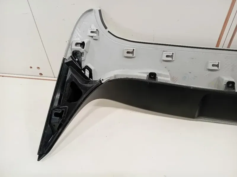 Spoiler Frangivento POST 74900-3M0 Honda HR-V III 2021